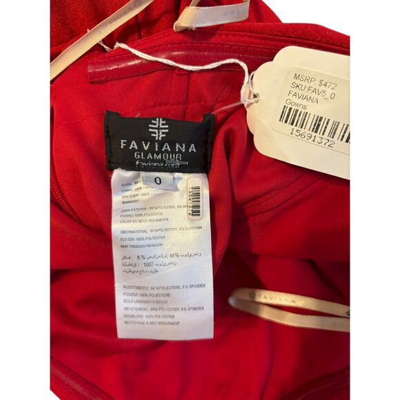 Vaviana Red Strapless Twist Front Satin Maxi Gown Women’s Size 0 - Picture 7 of 8